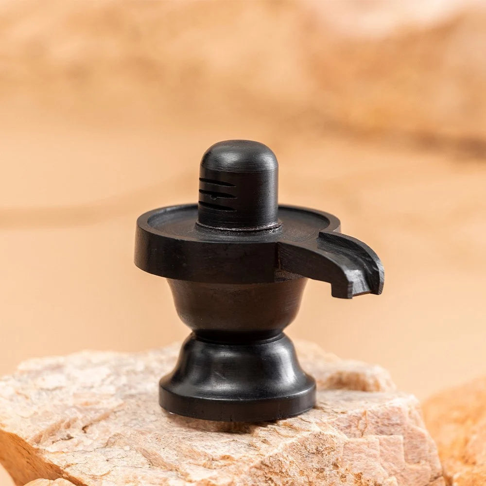 Karungali Shivalingam