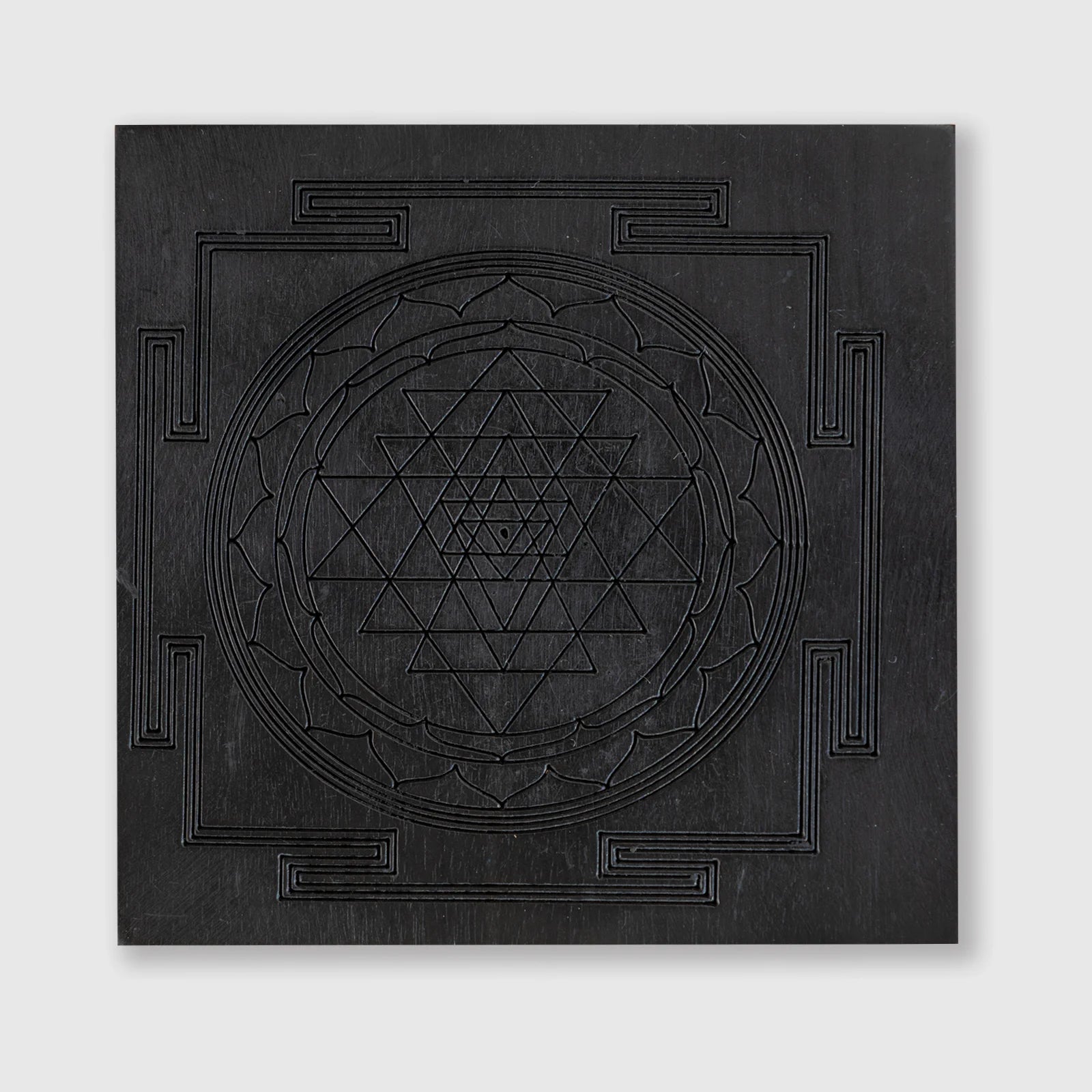 Karungali Sri Yantra